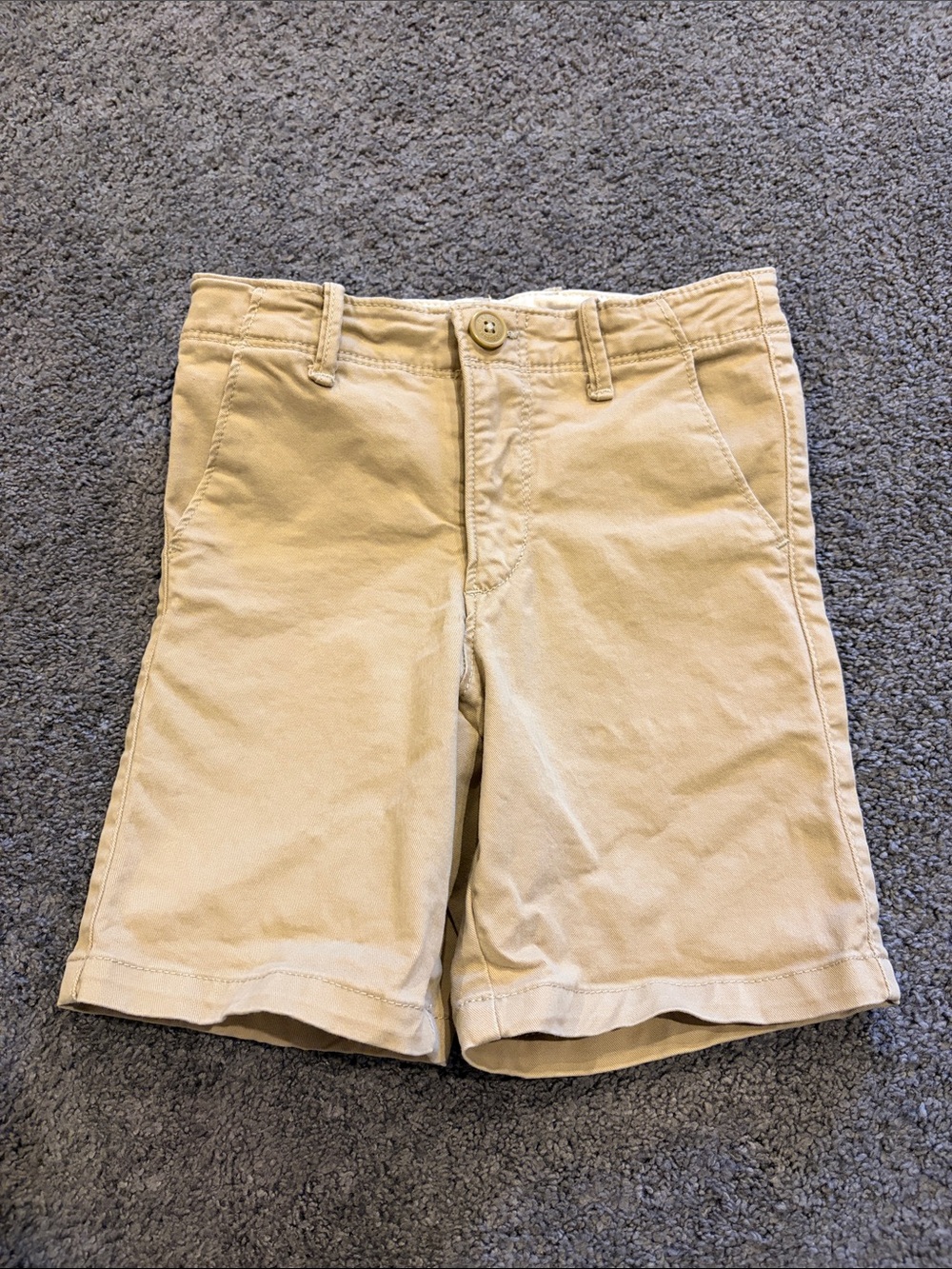 GAP Boys Size 5 Khaki Shorts